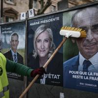 campaign posters for the French election in 2022