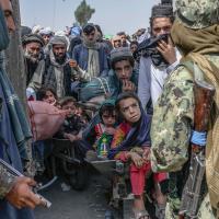 Taliban stops people at borde to Pakistan from Afghanistan